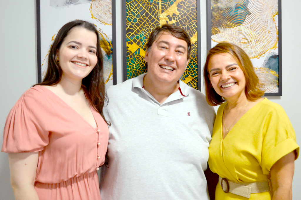 Ariane Chiara, Juliano Bombom e Márcia Maria em manhã inaugural da nova Clínica de Saúde e Bem-estar “Spasso Revitar”