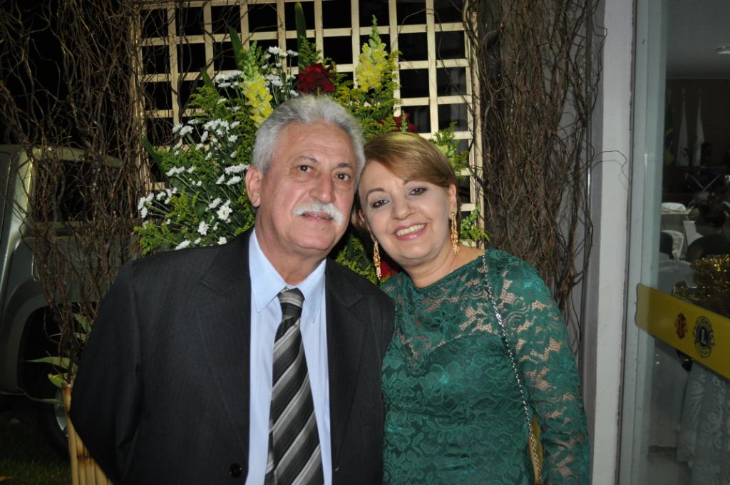 O presidente da OAB Adelino Ferrari Filho é o feliz aniversariante de hoje. Ele comemora a idade nova ao lado de sua esposa Adila Dawache. Parabéns Dr. Adelino, feliz vida!!!