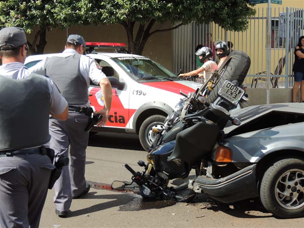 Final De Semana Marcado Por Violentos Acidentes Jornal A Cidade De