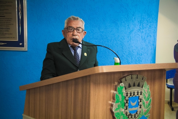 O vice-prefeito, Manezinho, discursou dizendo que este será um dos mandatos mais importantes da história de Valentim (Foto: Câmara Municipal)