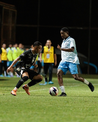 CAV e Grêmio jogaram na noite desta quinta-feira (8) (Foto: @agathamarquesfoto)
