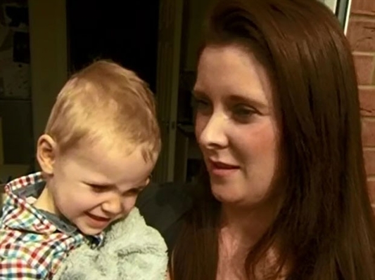 Dana ensinou o filho a ligar para a polícia em caso de emergência