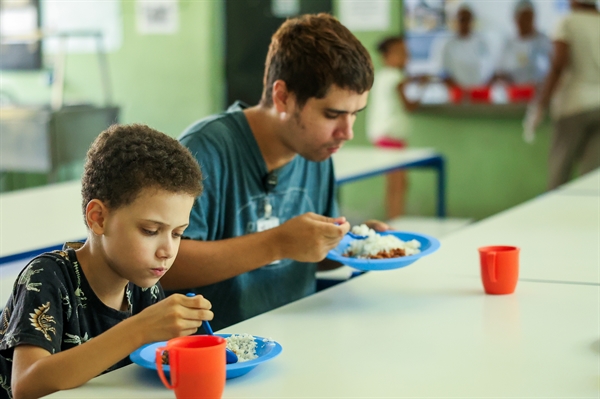 As unidades de ensino estarão abertas entre 11h e 13h30 durante o recesso escolar de julho (Foto: Seduc/Flavio Florido)