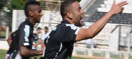 CAV faz 5 a 0 no Manthiquera e lidera o Grupo 8