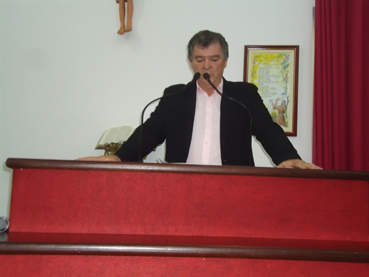 Silvão diz que vereadores mudam de lado