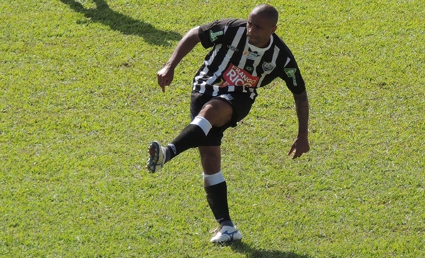 Com gol de Kauê, CAV bate Juventus e lidera a A3