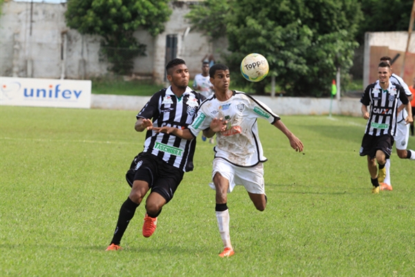 CAVinho é goleado e está fora da Copinha