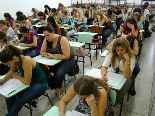 Prova do concurso de 77 vagas acontece neste domingo