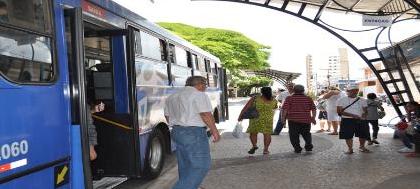 Cerca de 1500 pessoas utilizam os ônibus diariamente