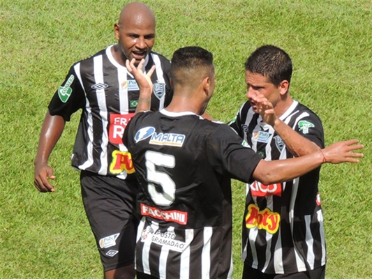 Goleiro Darci afirma: “estamos vivos no campeonato”