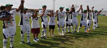 Meia é o primeiro jogador a fechar com CAV