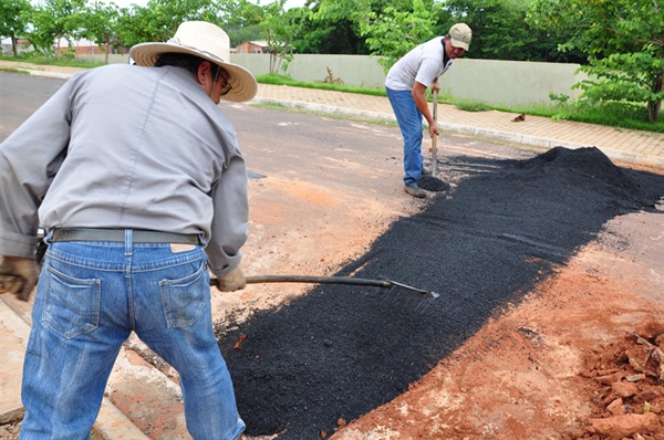 Prefeitura intensifica operação tapa-buraco neste início de ano