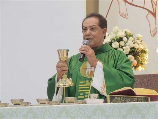 Padre Silvio: impossível negar o seu carisma junto à comunidade católica
