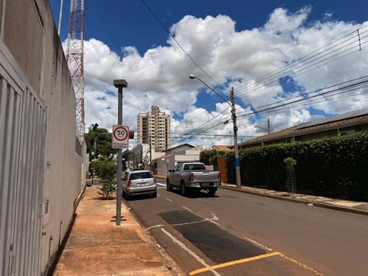 O equipamento com menor número de registros de infrações em 2025 fica localizado na rua Rio de Janeiro, no cruzamento com a rua Bahia. (Foto: A Cidade)