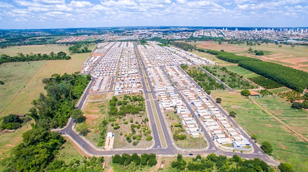 Construtora, enfim, resolveu s problemas de vazamento de água no Pacaembu e entregou as obras como acordado com a Prefeitura (Foto: Prefeitura de Votuporanga)