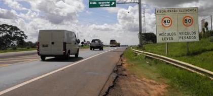 Redução de velocidade pra 80 km/h surpreende motorista