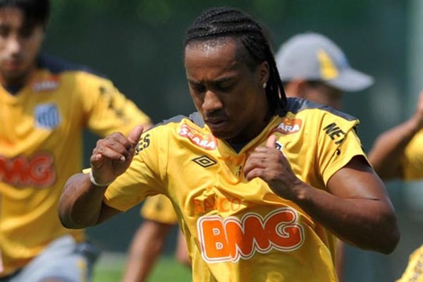 Time deve repetir escalação pela primeira vez
