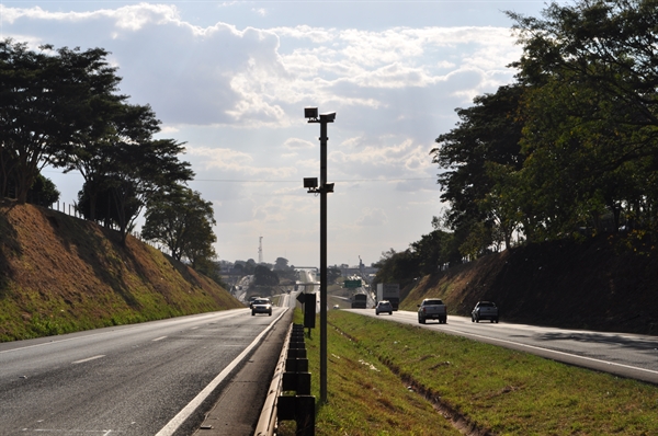 Depois de término de contrato no fim de janeiro, rodovia Euclides da Cunha segue sem radares fixos para fiscalizar a velocidade (Foto: A Cidade)