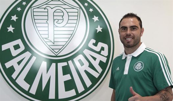 Palmeiras confirma acerto com o meia Bruno César