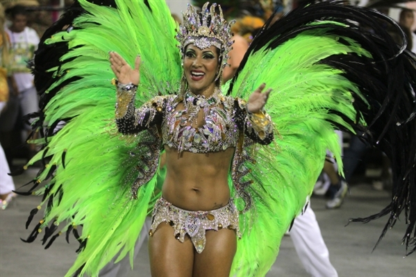 Beija-Flor, Salgueiro e Mangueira são os destaques no Rio