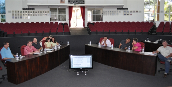 Educação atendeu 3.618 estudantes em 2012