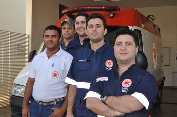 Trabalhadores conseguem aproveitar a Copa mesmo em serviço 