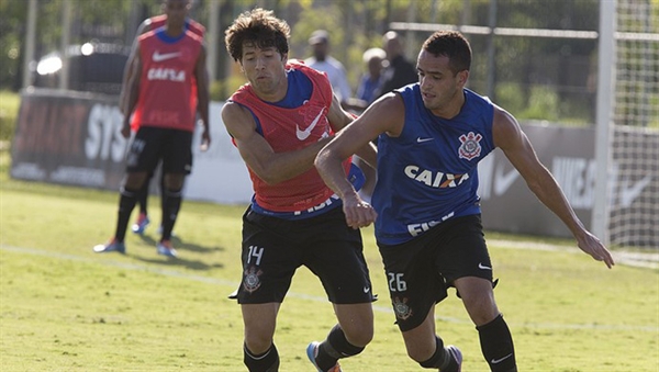 Pronto para 45 minutos, Renato Augusto avisa: ‘Não sou salvador’