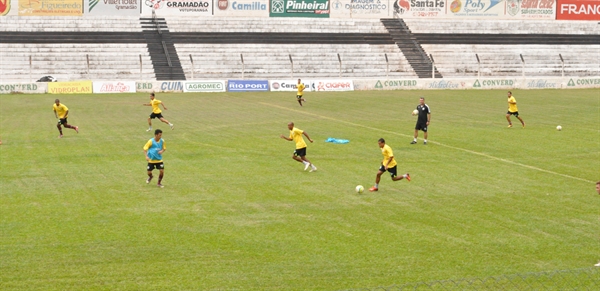 Pressionado, CAV entra em campo contra o São Carlos
