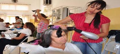 Dia da Beleza oferece transformação e  maquiagem