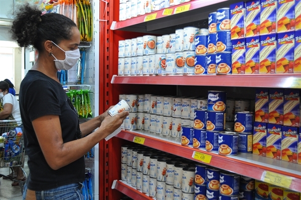 Entre medidas estão o controle de entrada e permanência de clientes nas lojas, maior higienização de cestos, carrinhos e demais espaços (Foto: A Cidade)