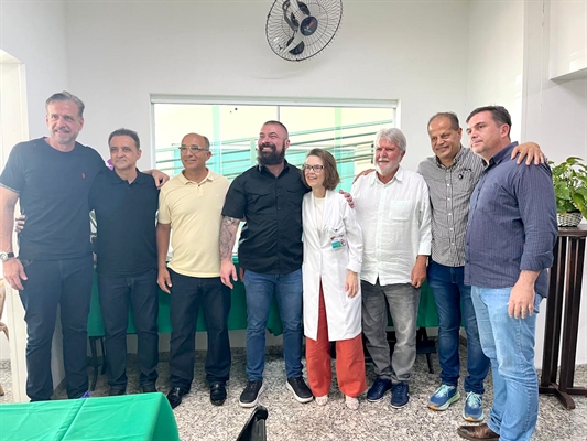 O deputado federal Paulo Bilynskyj visitou ontem a Santa Casa de Votuporanga, onde foi recebido por lideranças locais e pela diretoria do hospital (Foto: Santa Casa )