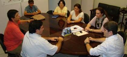 Prefeito discute ações de leishmaniose com pesquisador