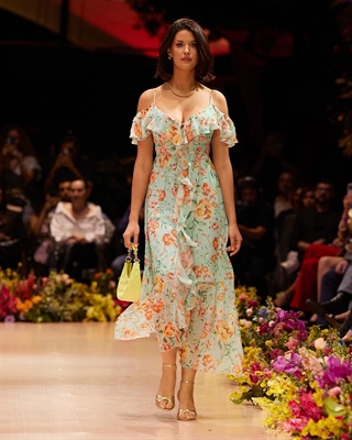 Guess lança coleção Primavera-Verão 2025 (Foto: Divulgação)