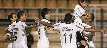 Vitória confirma Corinthians como "Rei dos clássicos"