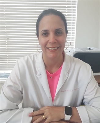 Dra. Gabriela Trindade deu dicas de prevenção, fatores de risco e sintomas (Foto: Santa Casa de Votuporanga)
