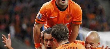 Holanda bate Uruguai e disputa sua 3ª final de Mundial