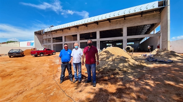 Alessandro Ziquelli e Reganin estiveram na Cidade FM para anunciar a implantação da Casa Shopping em Votuporanga (Foto: Arquivo pessoal)