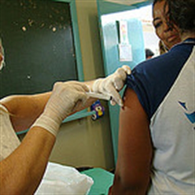 Campanha de vacinação contra o HPV deve imunizar 600 meninas