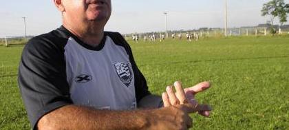 Técnico do CAV promete time com postura diferente