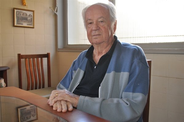 Jesus Silva Melo recebeu a reportagem do A Cidade em sua casa e falou sobre a importância do traçado para o desenvolvimento de Votuporanga  (Foto: A Cidade)