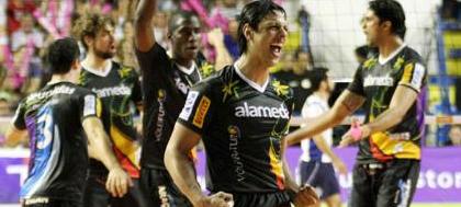 Após polêmica,Vôlei Futuro vence e força 3º jogo