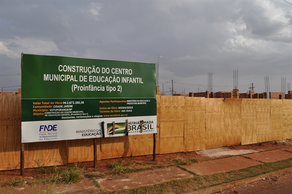 A Cemei “Profª Magaly Maguollo Seba”, no bairro Cidade Jardim, já está com cerca de 30% da obra pronta, segundo a Prefeitura (Foto: A Cidade)