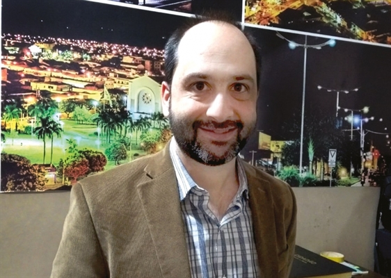 Felipe Sartori Sigollo reitor da Universidade Brasil em Fernandópolis (Foto: Reprodução/CidadãoNet)