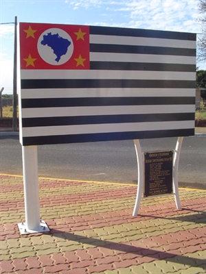Votuporanga possui monumento para voluntários