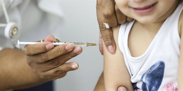 Sarampo: 200 crianças de seis meses a quatro anos e 11 meses e 29 dias foram vacinadas (Foto: Prefeitura de Votuporanga)