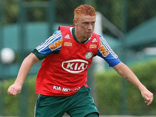 Souza define metas do Palmeiras: decidir em casa e evitar brasileiro