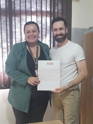 O secretário municipal de Educação de Cardoso, Vinícius de Campos, comemorou a parceria (Foto: Prefeitura de Cardoso)