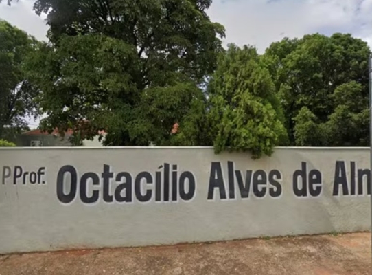 O incidente aconteceu em frente a Escola Estadual Octacílio Alves de Almeida, em São José do Rio Preto (Foto: Região Noroeste)