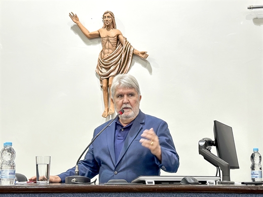 O prefeito Jorge Seba está sentindo falta de companheiros de verdade na Câmara  (Foto: Prefeitura de Votuporanga)