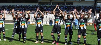 CAV e Fefecê fazem duelo de gigantes no Plínio Marin